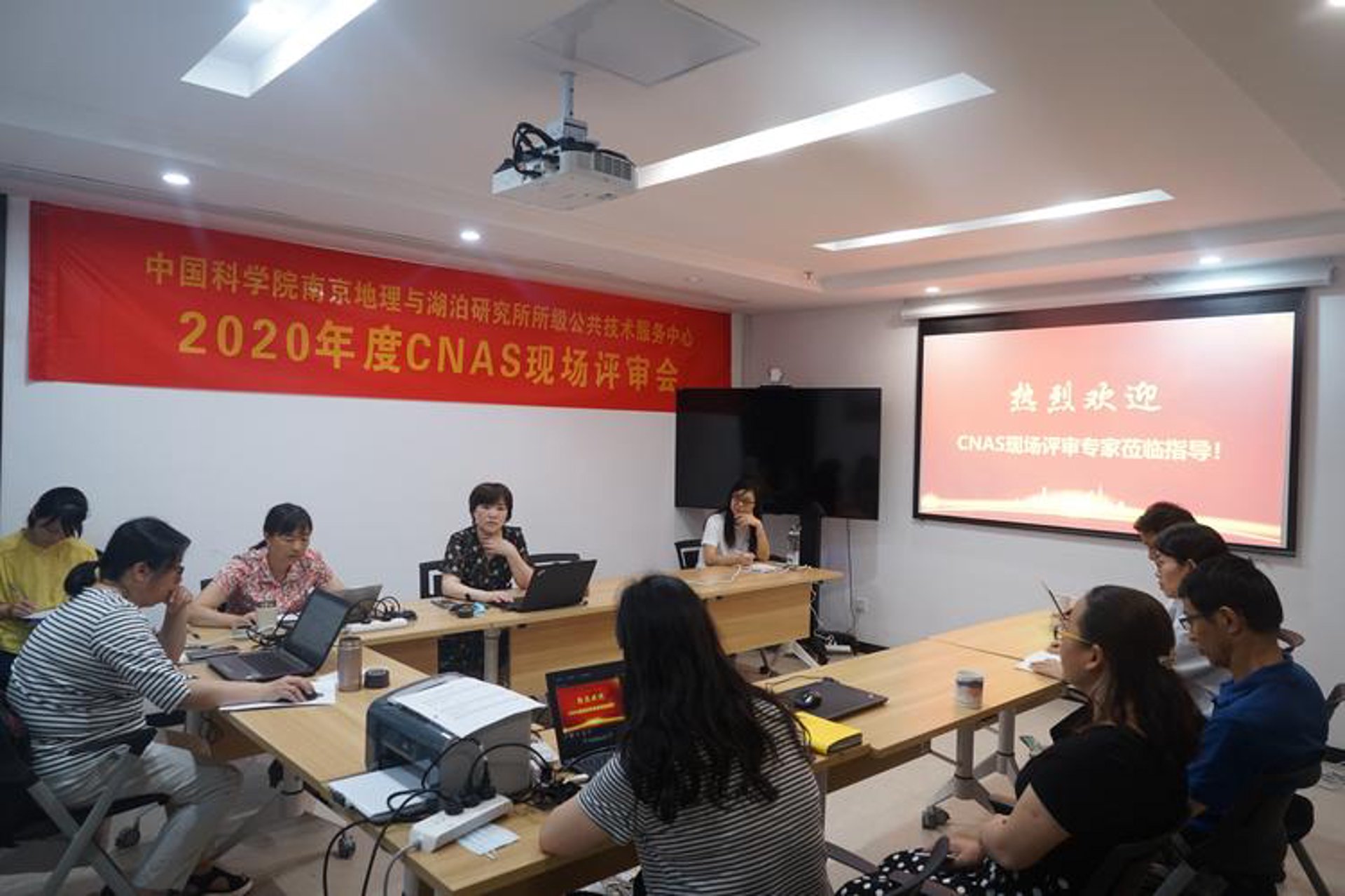 龙飞越科技